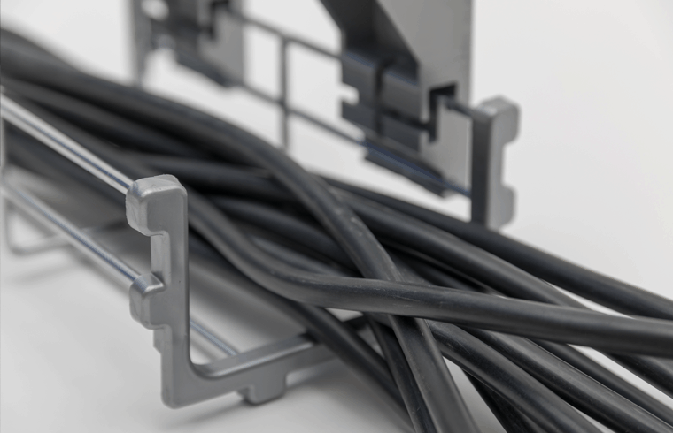 https://www.abl-ltd.com/wp-content/uploads/2019/12/How-to-avoid-Cable-Management-chaos.png